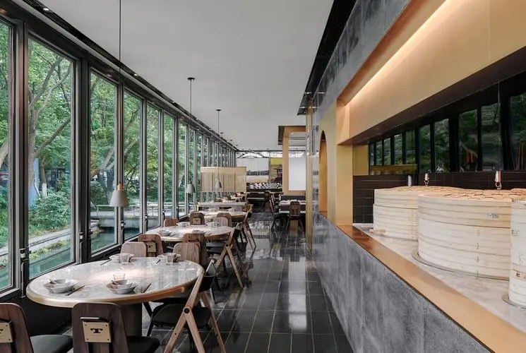 地中海風(fēng)情餐廳設(shè)計：陽光海岸，暢享悠然食光